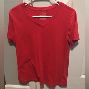 Time and Tru Red V-Neck Short Sleeve Top